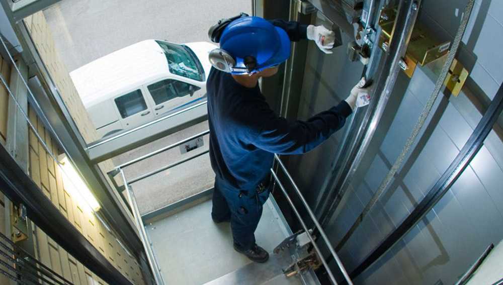 Bayraklı Asansör Bakımı